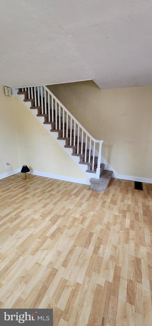 1125 Colonial Avenue photo 4