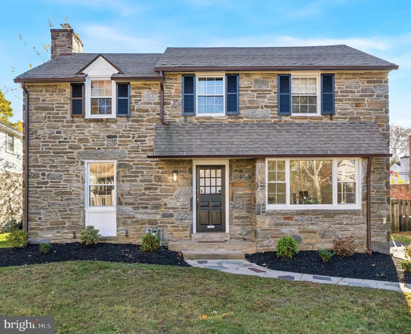 146 Henley Road photo 1