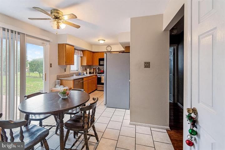 136 Hedgerow Drive photo 27