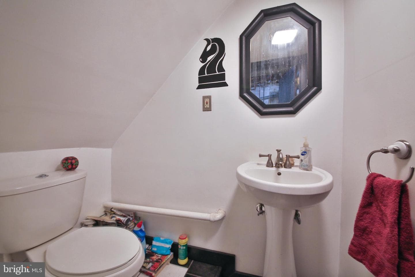1164 Grovania Avenue photo 10