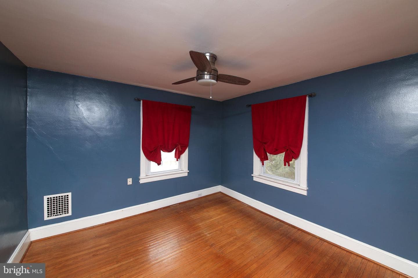 1164 Grovania Avenue photo 14