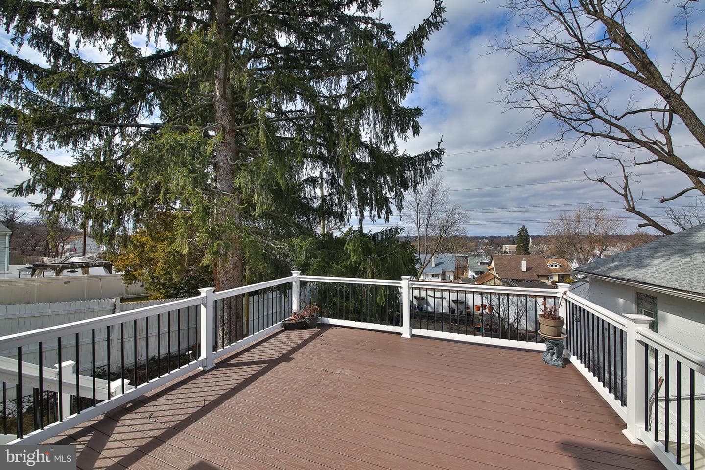 1164 Grovania Avenue photo 17