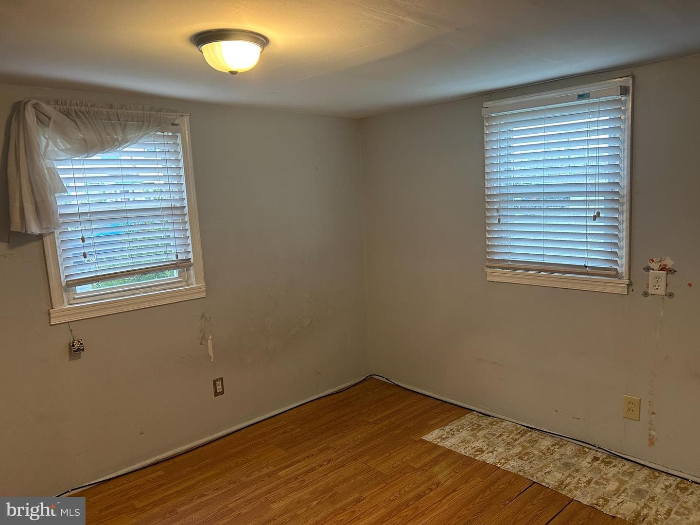335 Ash Street photo 16