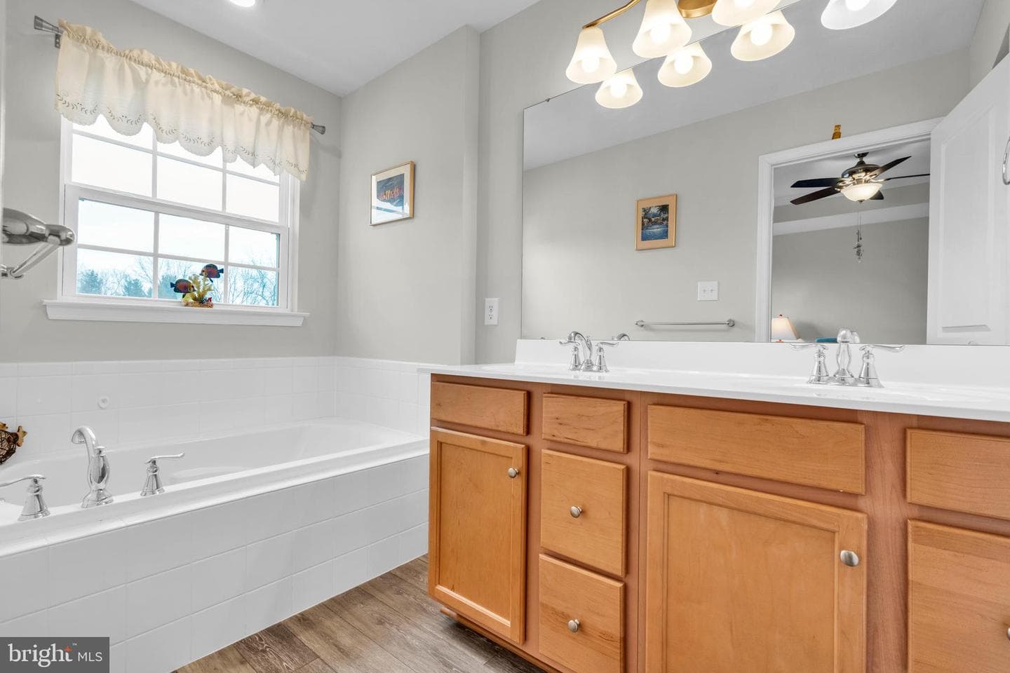 34 Jacob Way photo 15