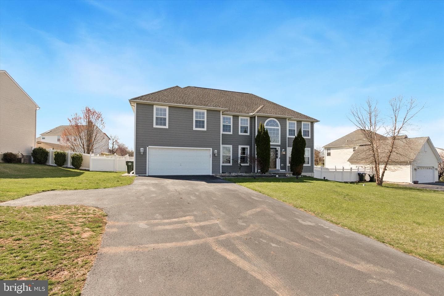 299 Bartman Avenue photo 2