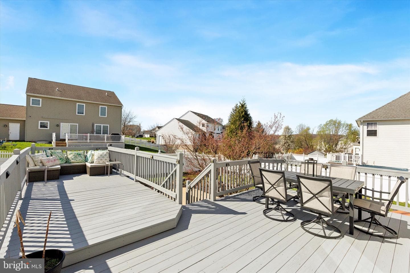 299 Bartman Avenue photo 33
