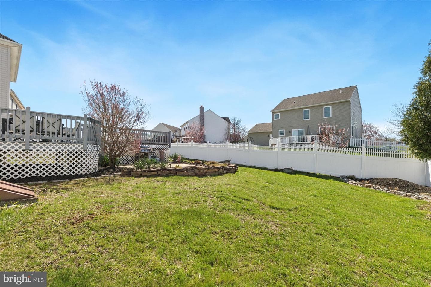 299 Bartman Avenue photo 35