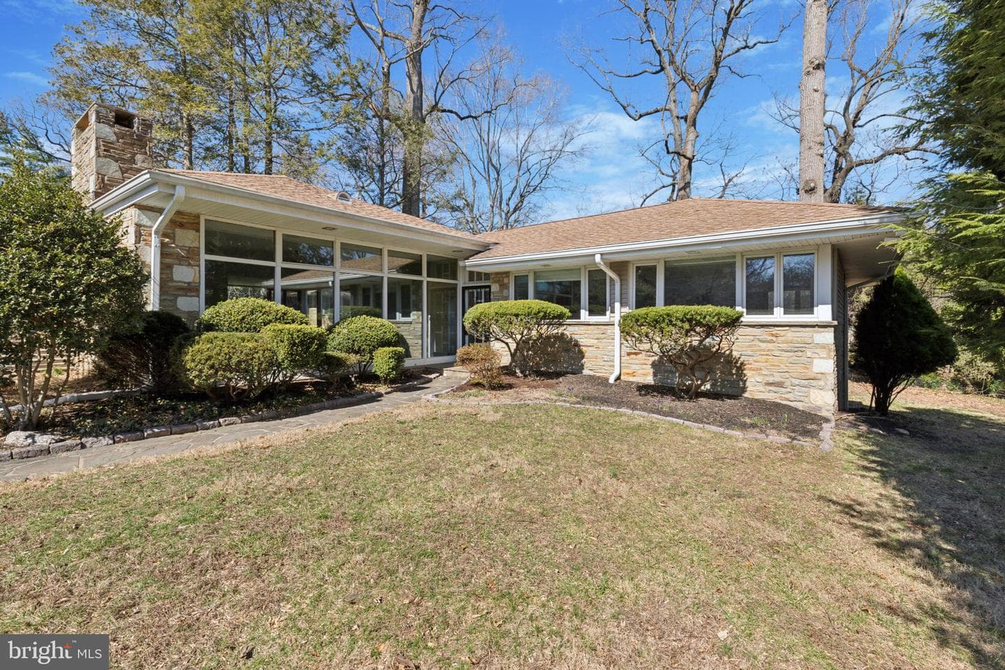 1415 Academy Lane photo 1