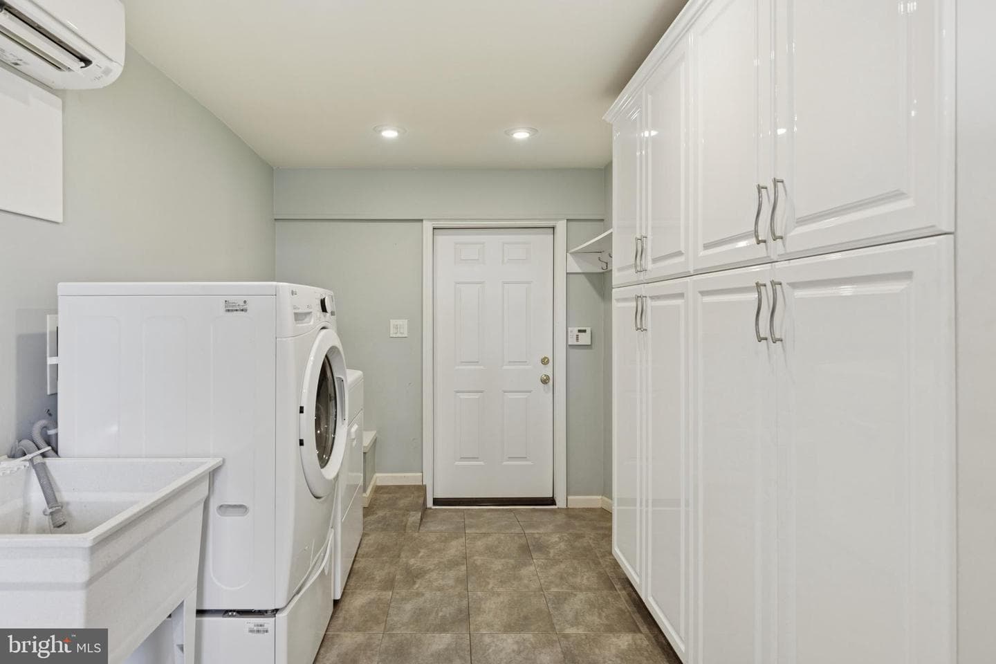 1415 Academy Lane photo 14