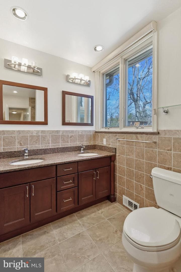 1415 Academy Lane photo 19