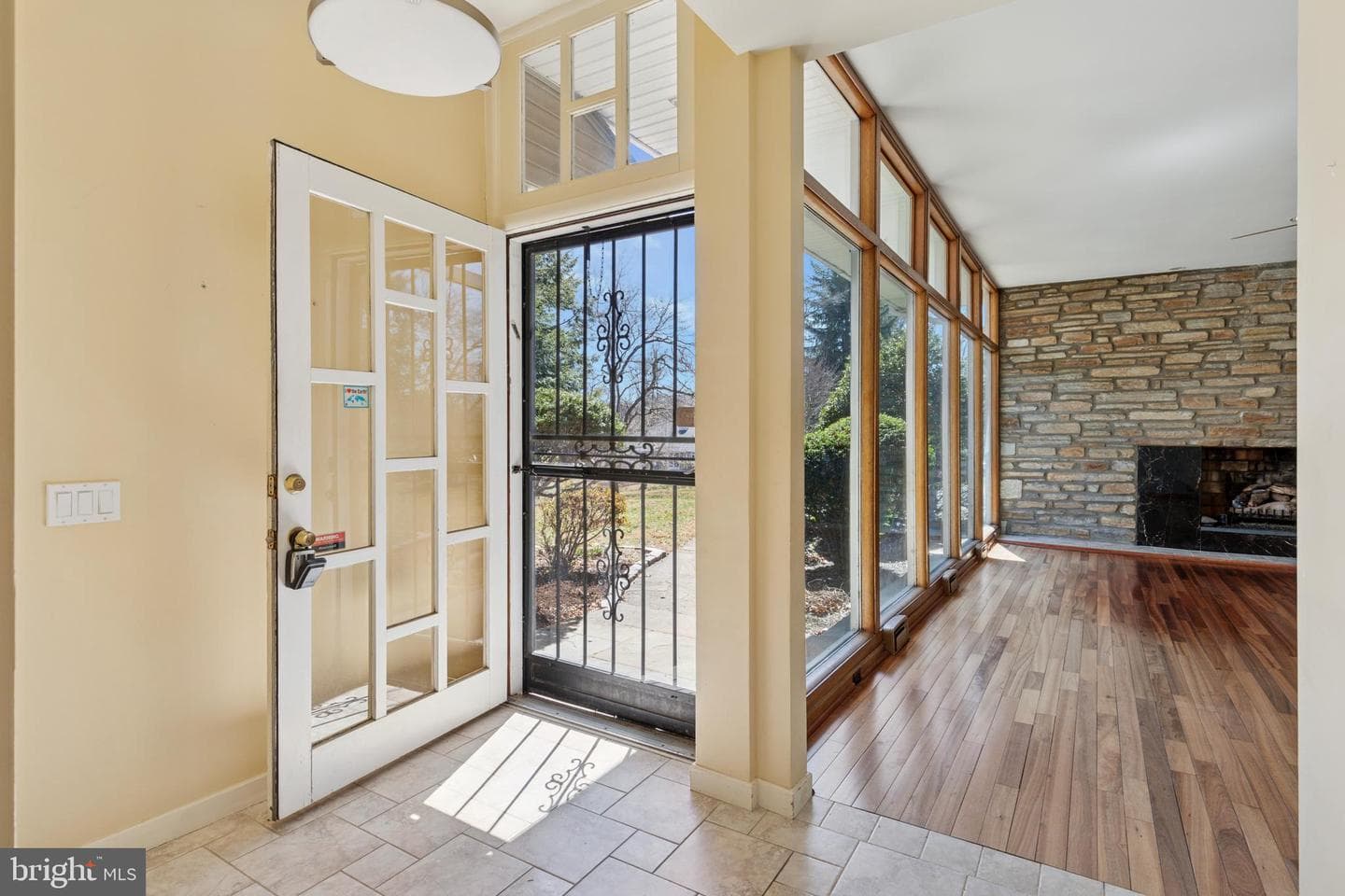 1415 Academy Lane photo 2