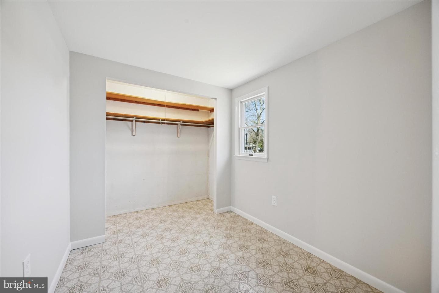 519 Sherwood Lane photo 11