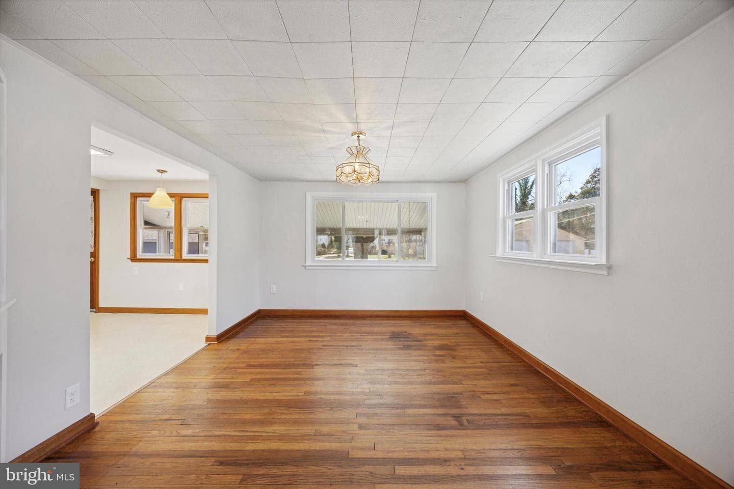 519 Sherwood Lane photo 4