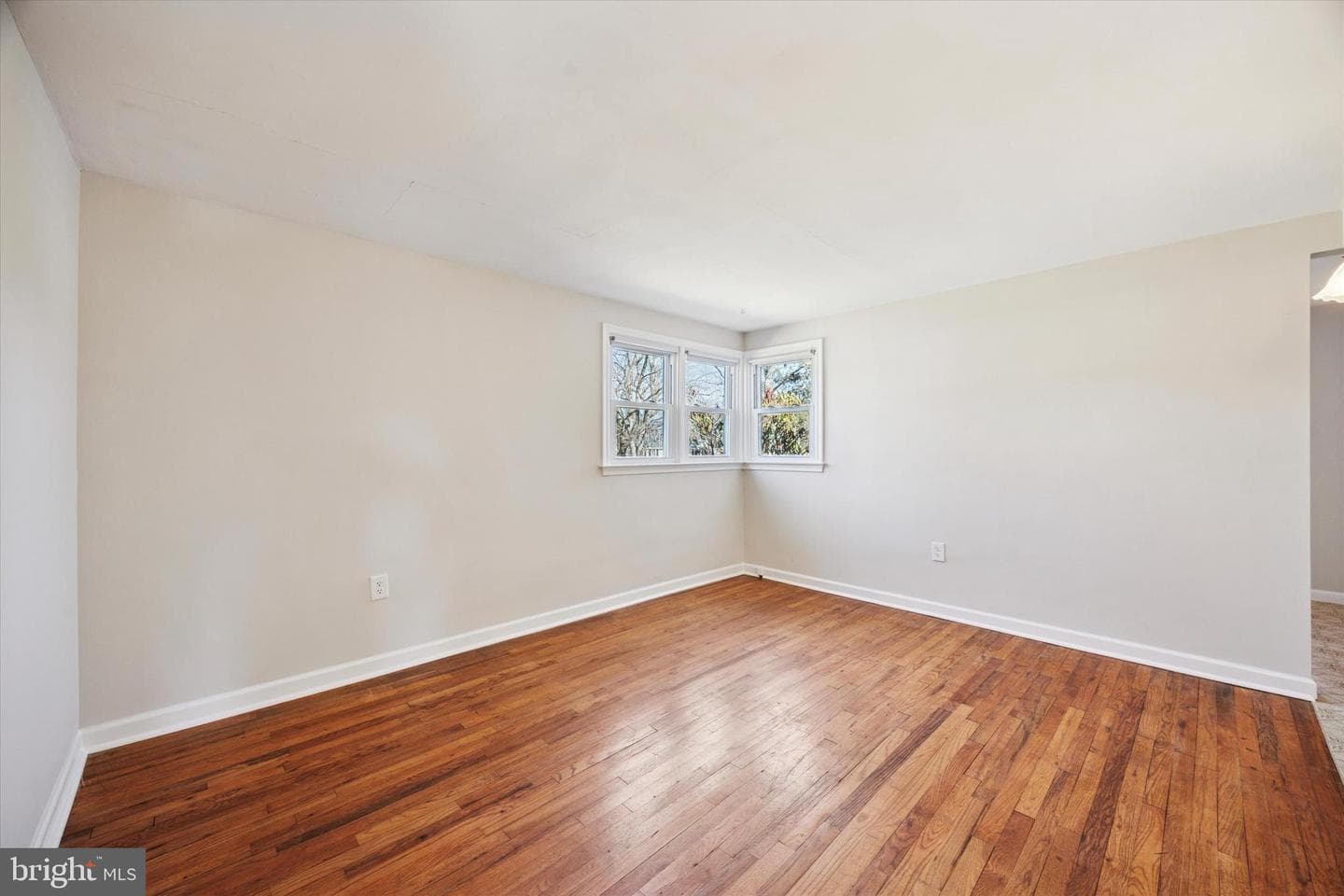 519 Sherwood Lane photo 9