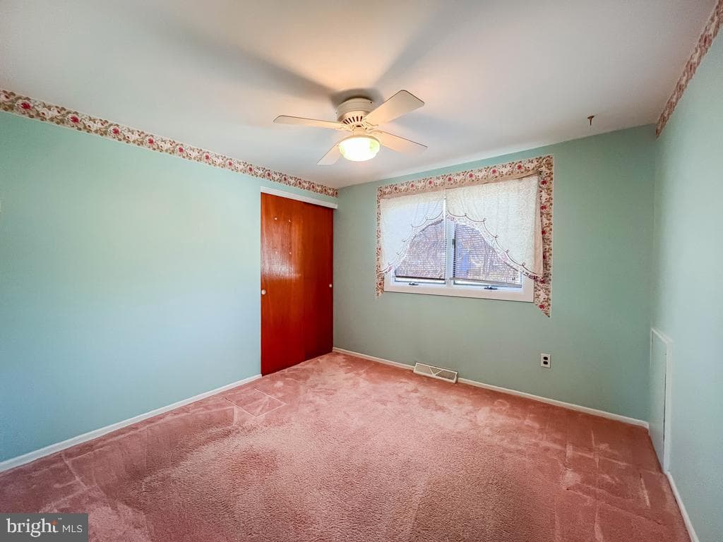 18 Maurice Lane photo 12