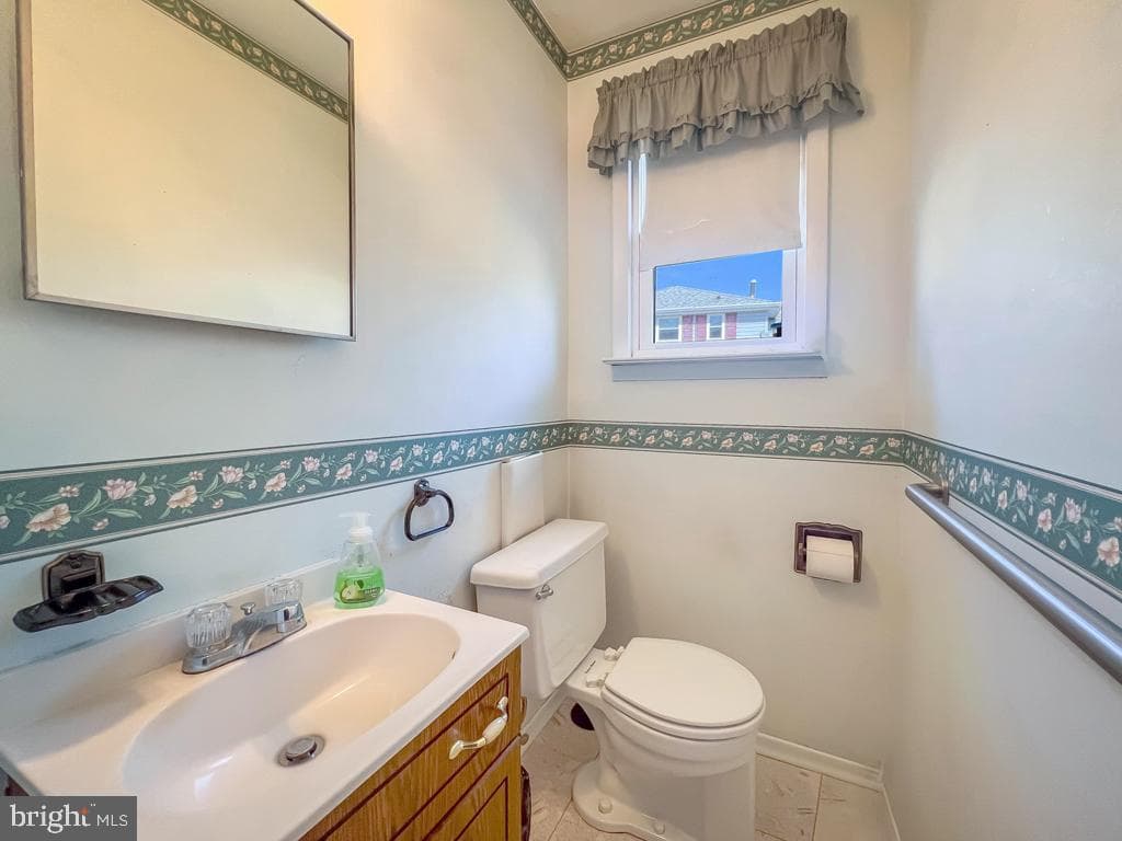 18 Maurice Lane photo 20