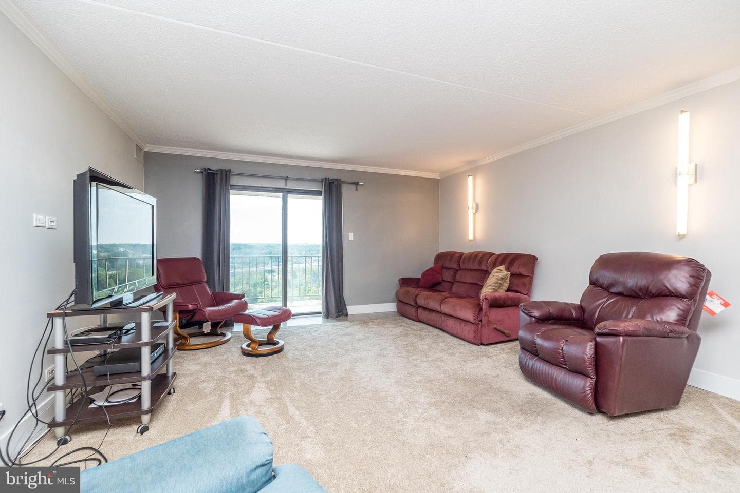 21035 Valley Forge Circle #1035 photo 10
