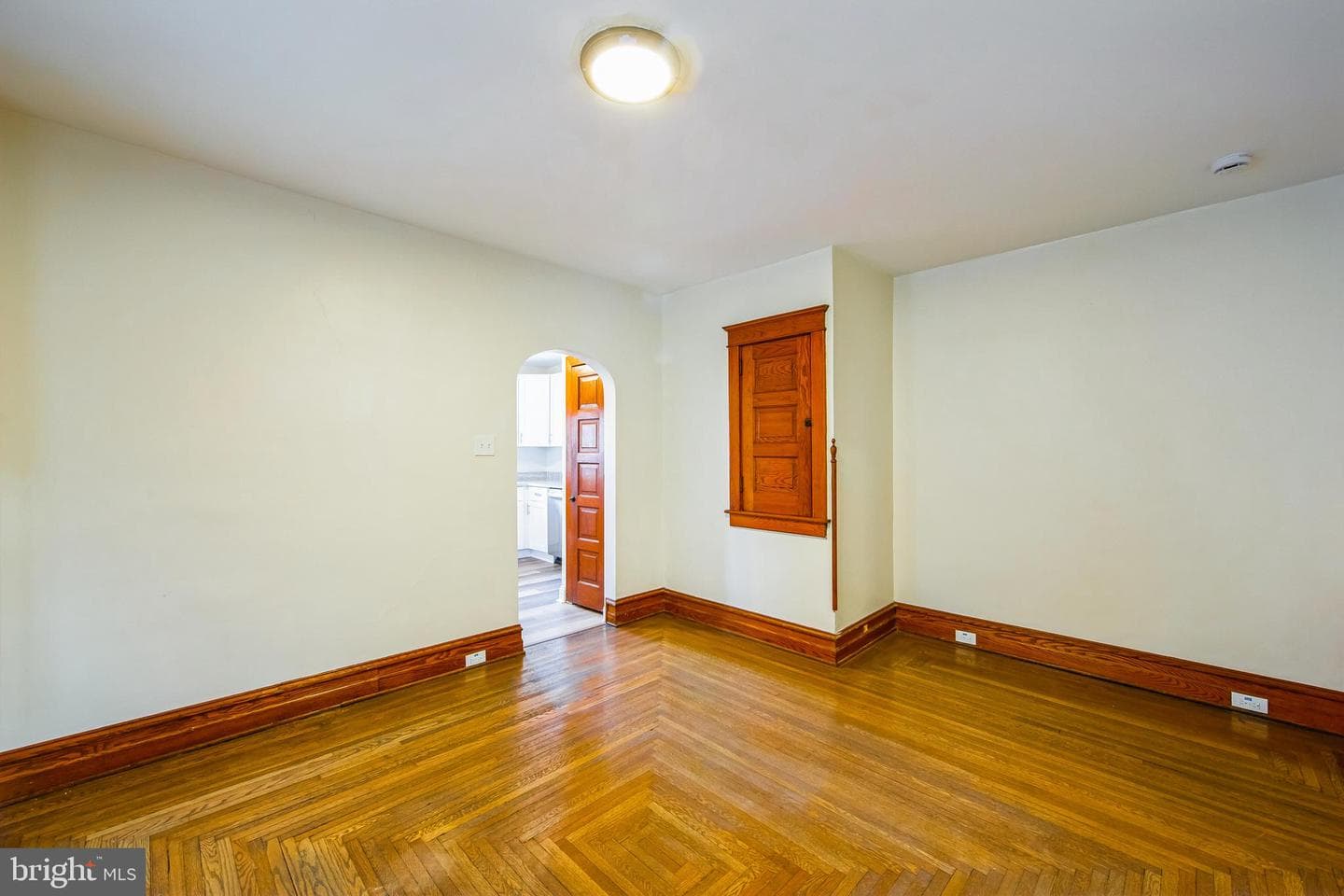 363 N Charlotte Street photo 11