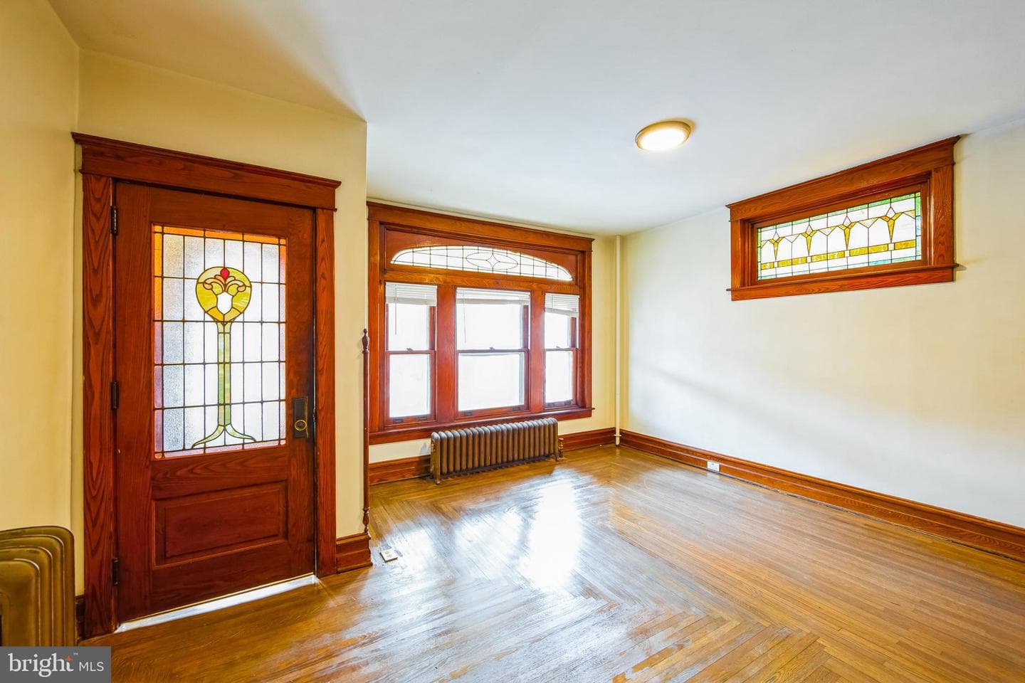 363 N Charlotte Street photo 4