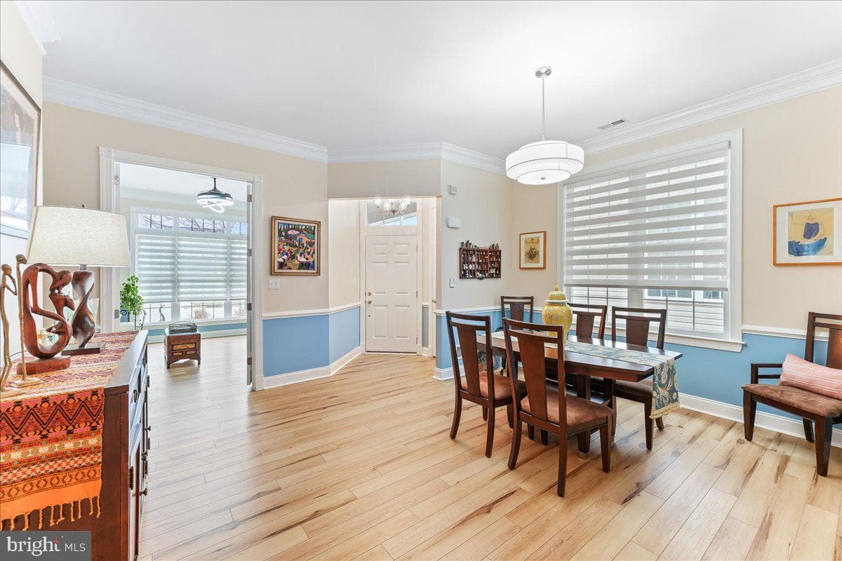 456 Peters Way photo 3