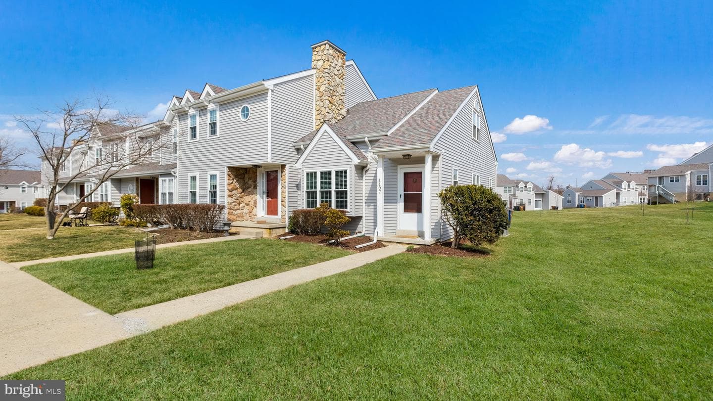1107 Black Haw Lane photo 1