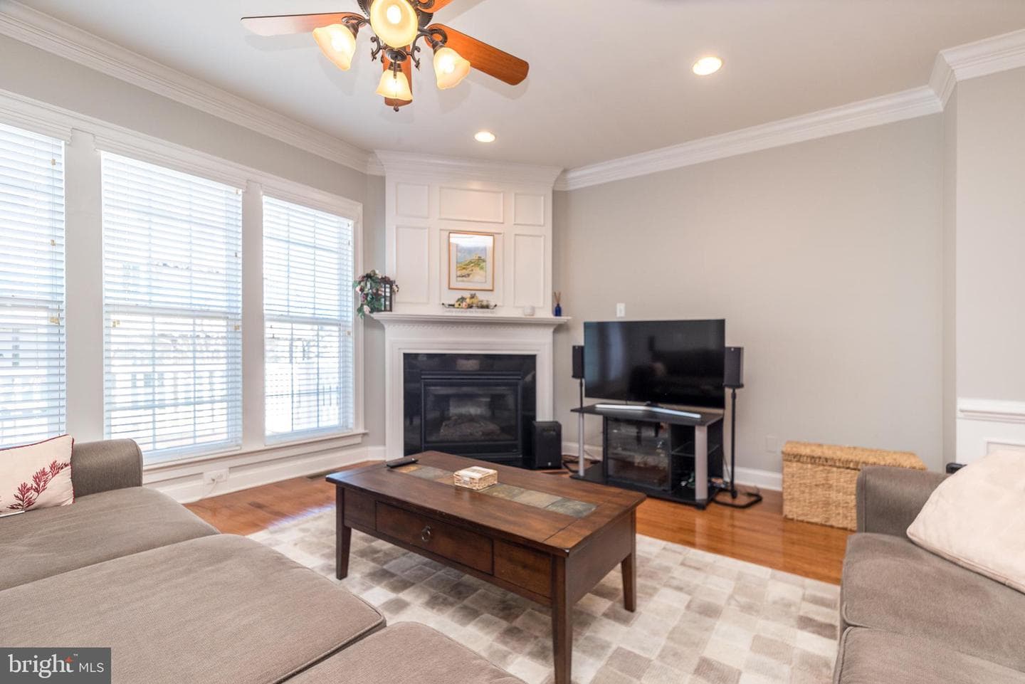 213 Bishop Drive photo 3