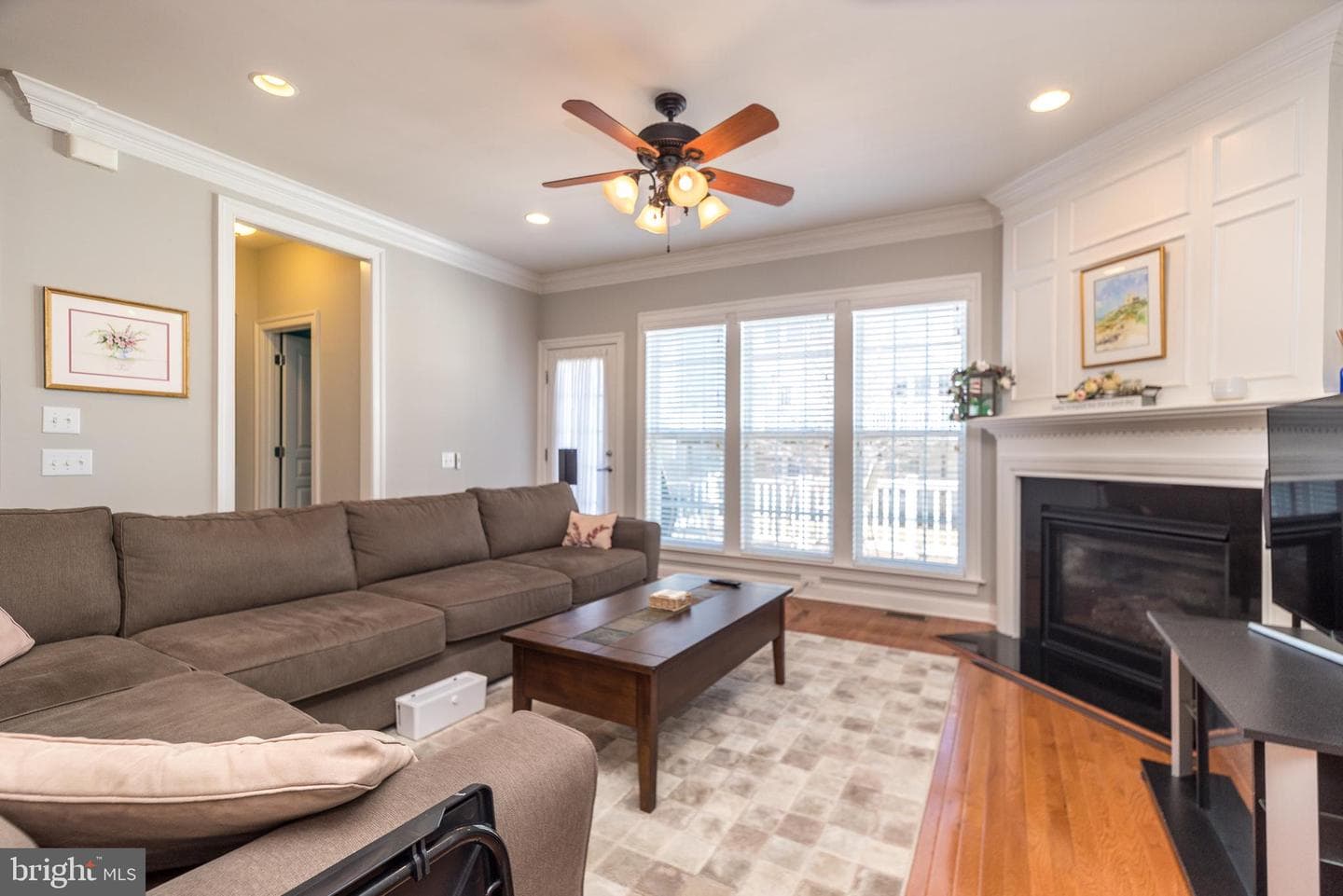 213 Bishop Drive photo 5