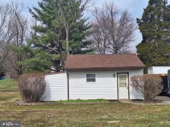 201 Heffner Road photo 7