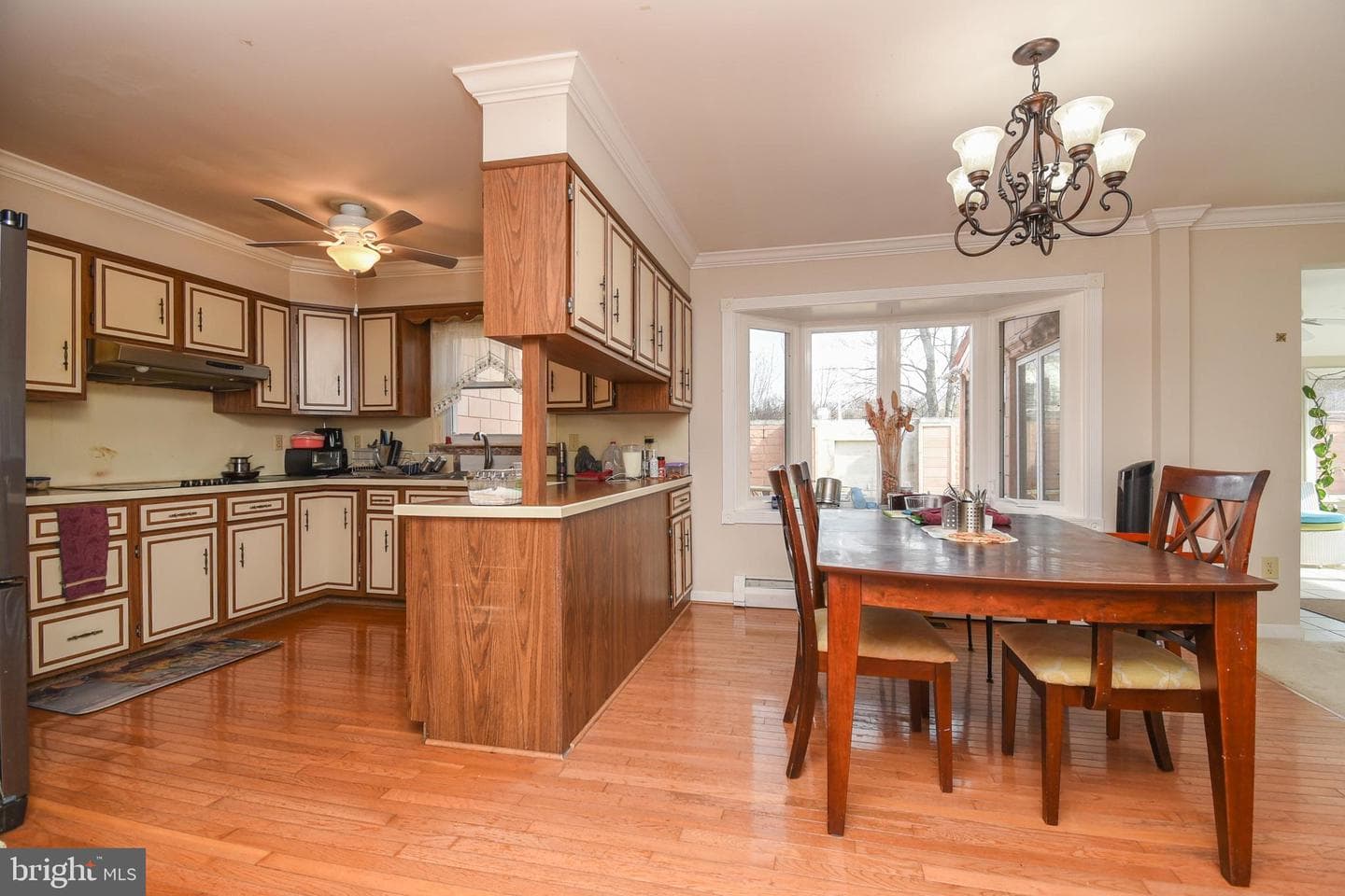 87 Chestnut Lane photo 10