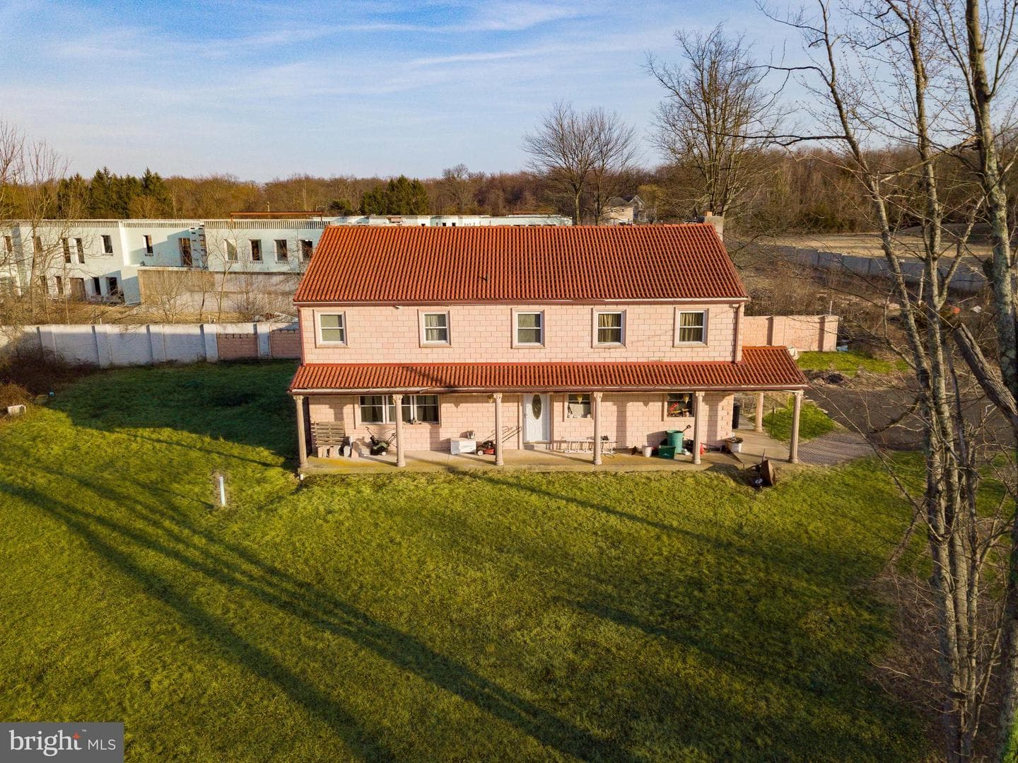 87 Chestnut Lane photo 34