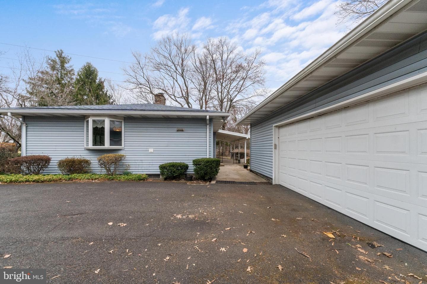 527 Norristown Road photo 2