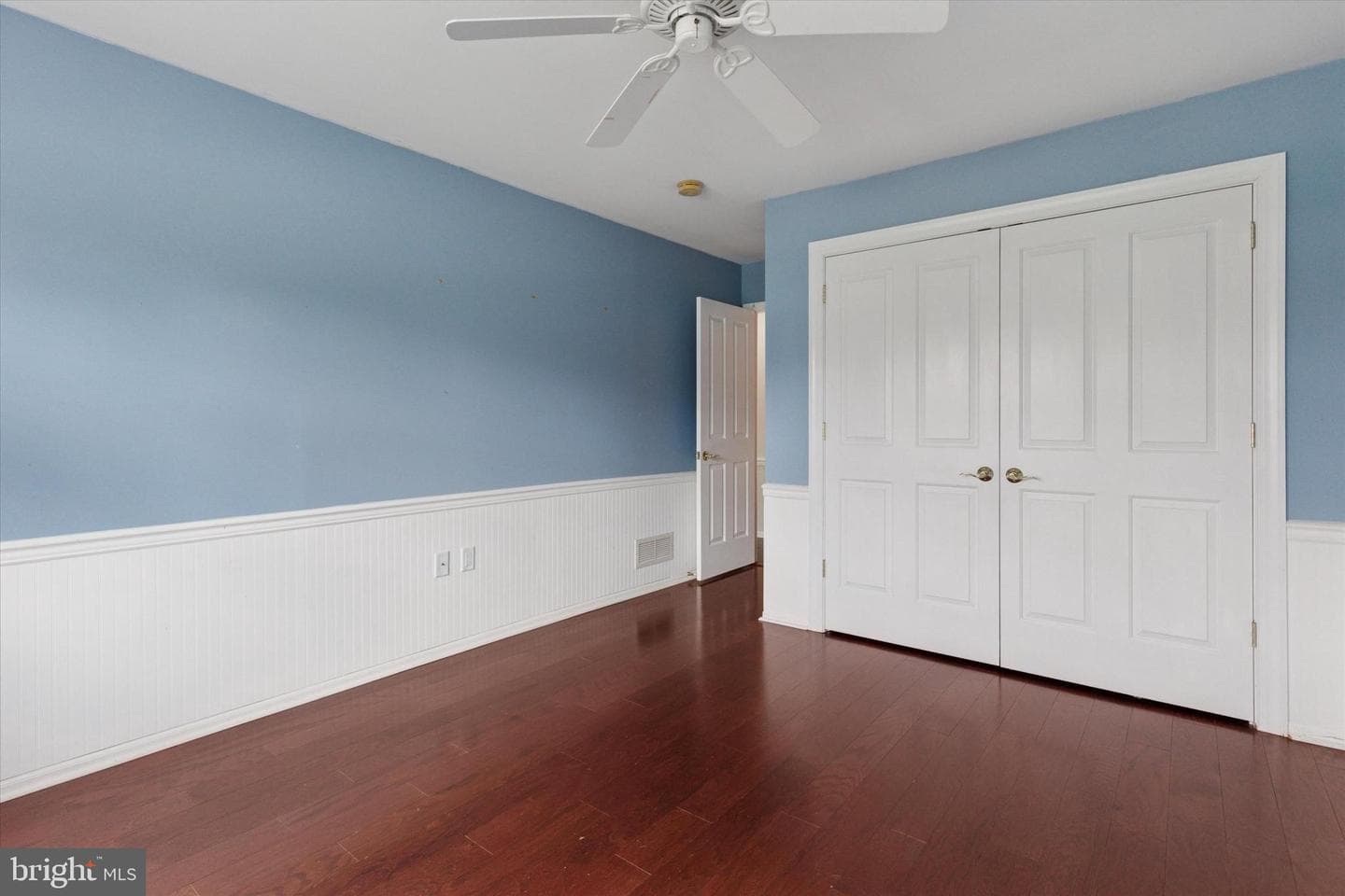 1150 Hereford Drive photo 14
