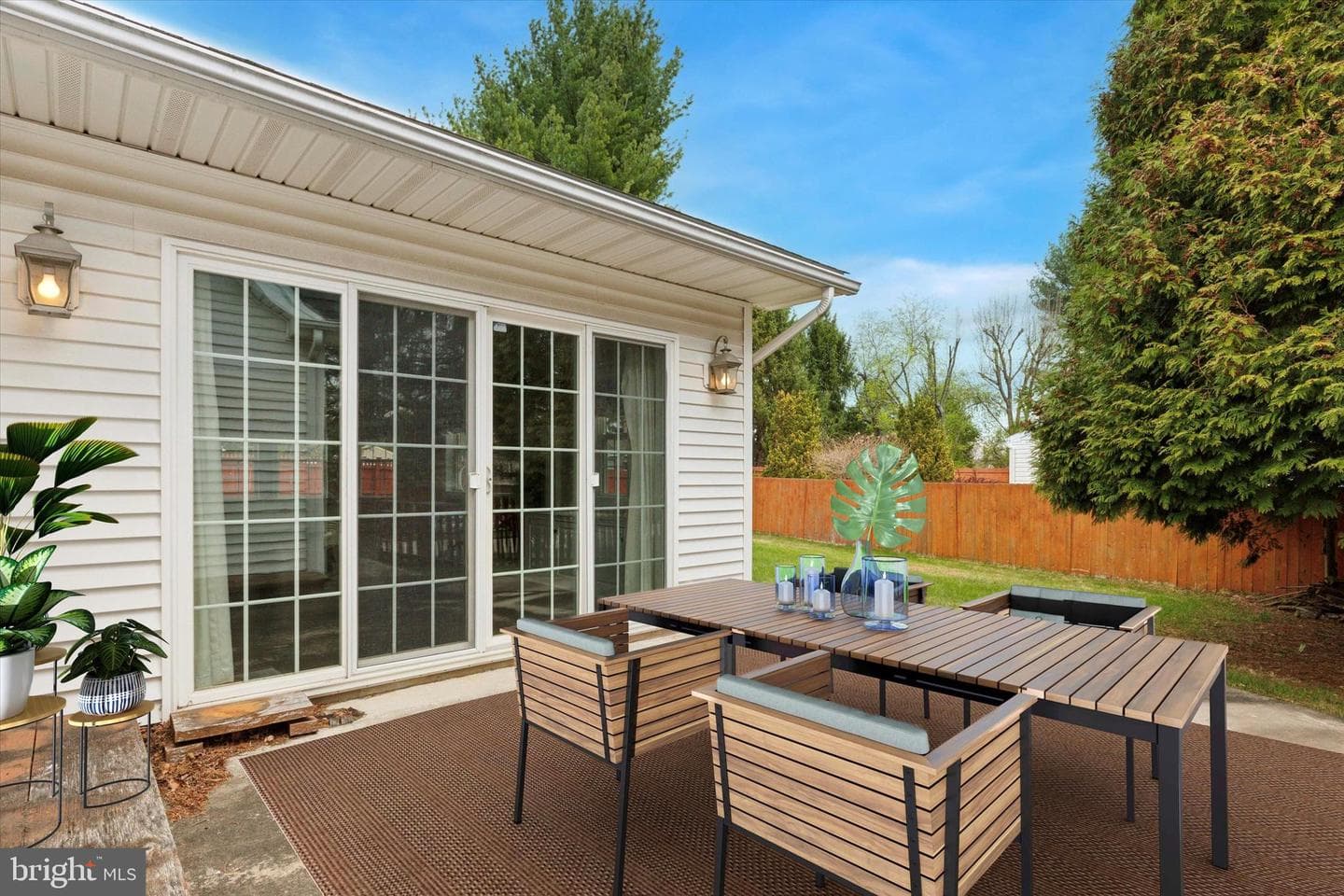 1150 Hereford Drive photo 20