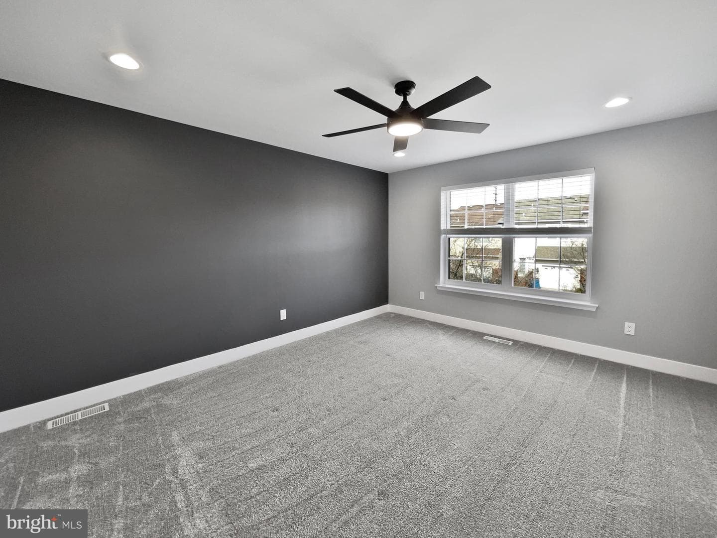1089 Rosemont Terrace photo 31