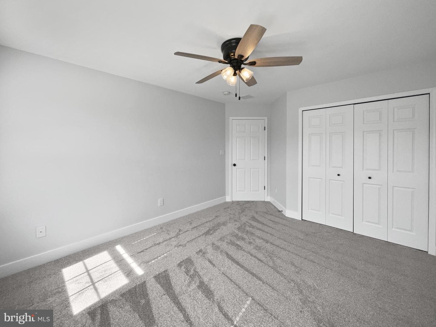 1089 Rosemont Terrace photo 43