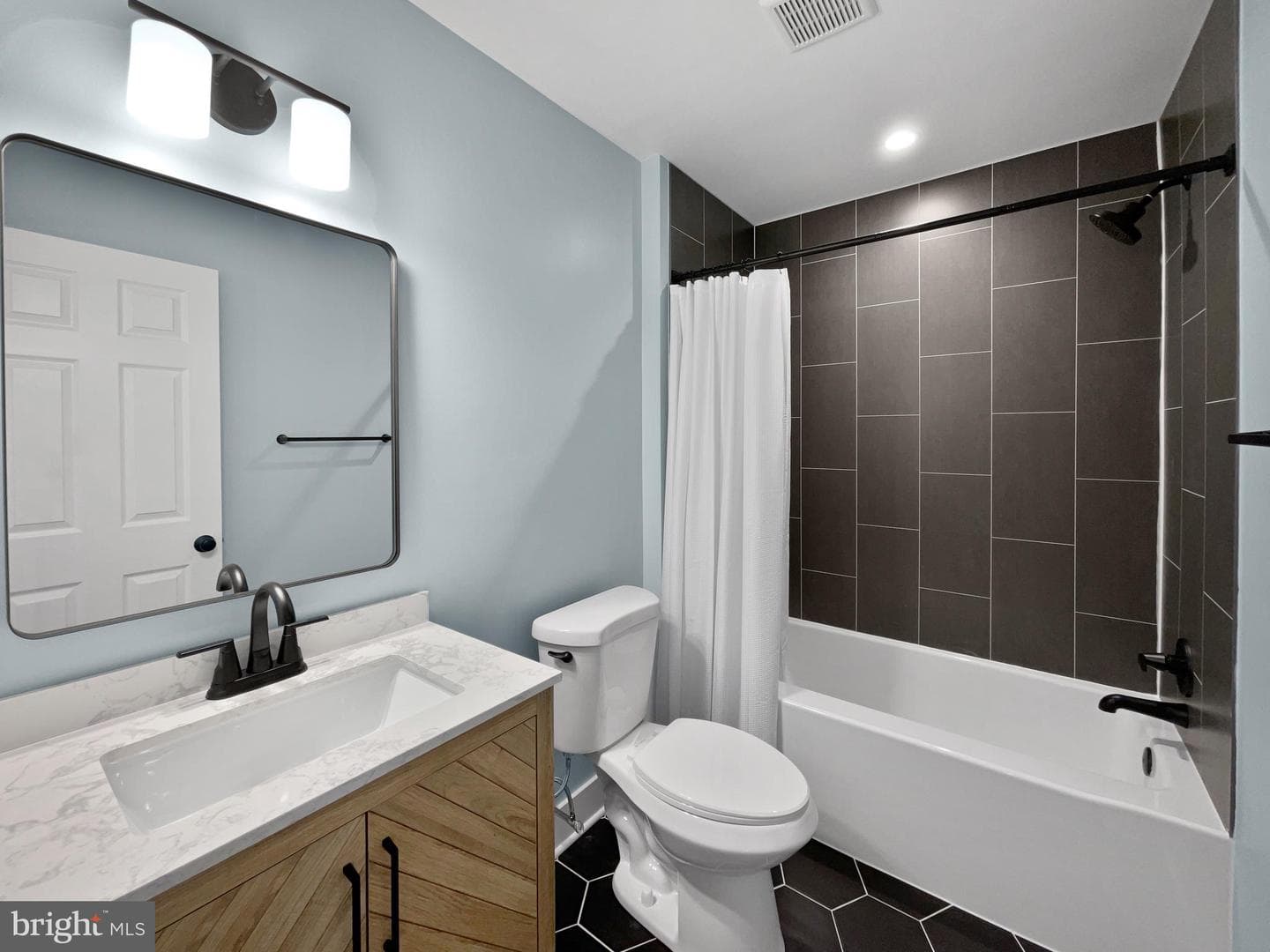 1089 Rosemont Terrace photo 44