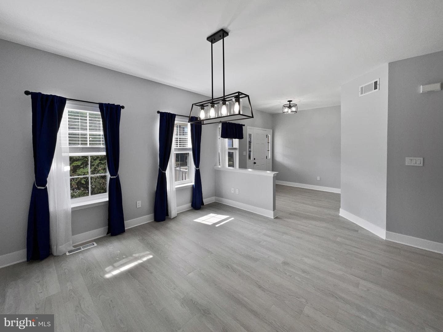 1089 Rosemont Terrace photo 8