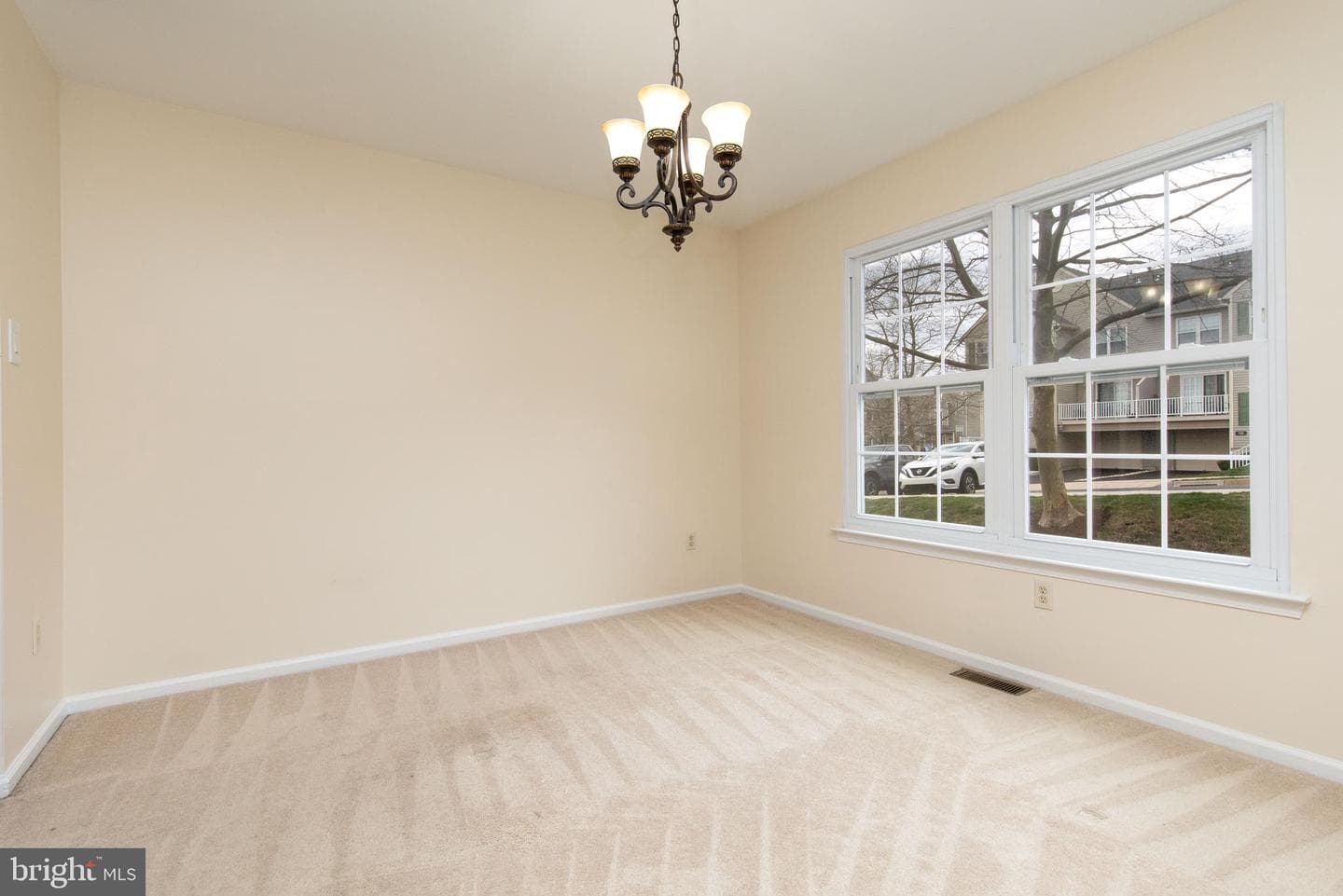 611 Hamilton Street photo 15