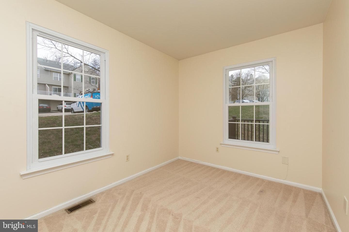 611 Hamilton Street photo 24