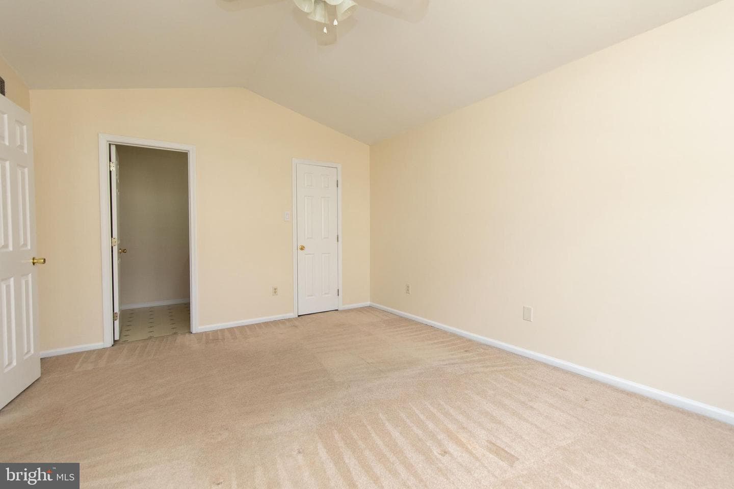 611 Hamilton Street photo 30