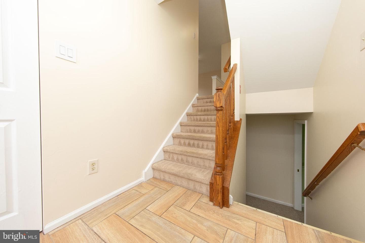 611 Hamilton Street photo 6