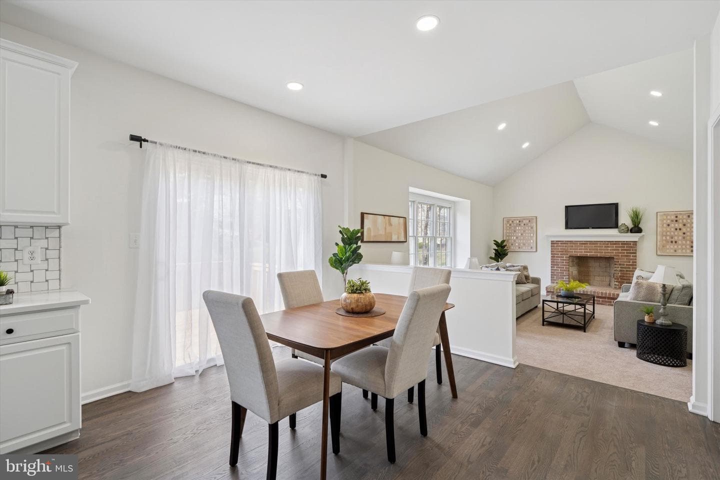 204 Pebble Beach Place photo 15