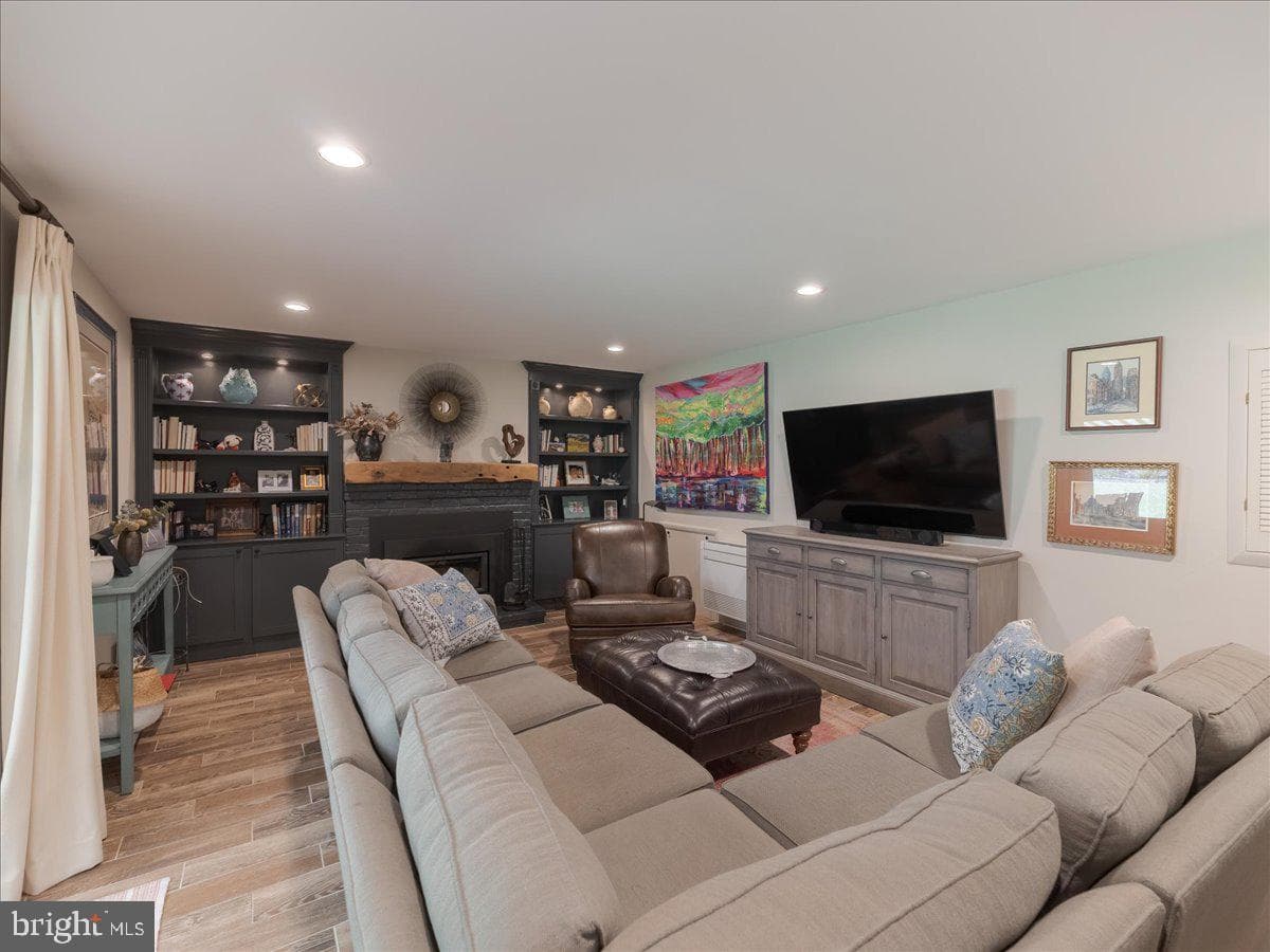 2737 Lantern Lane photo 27