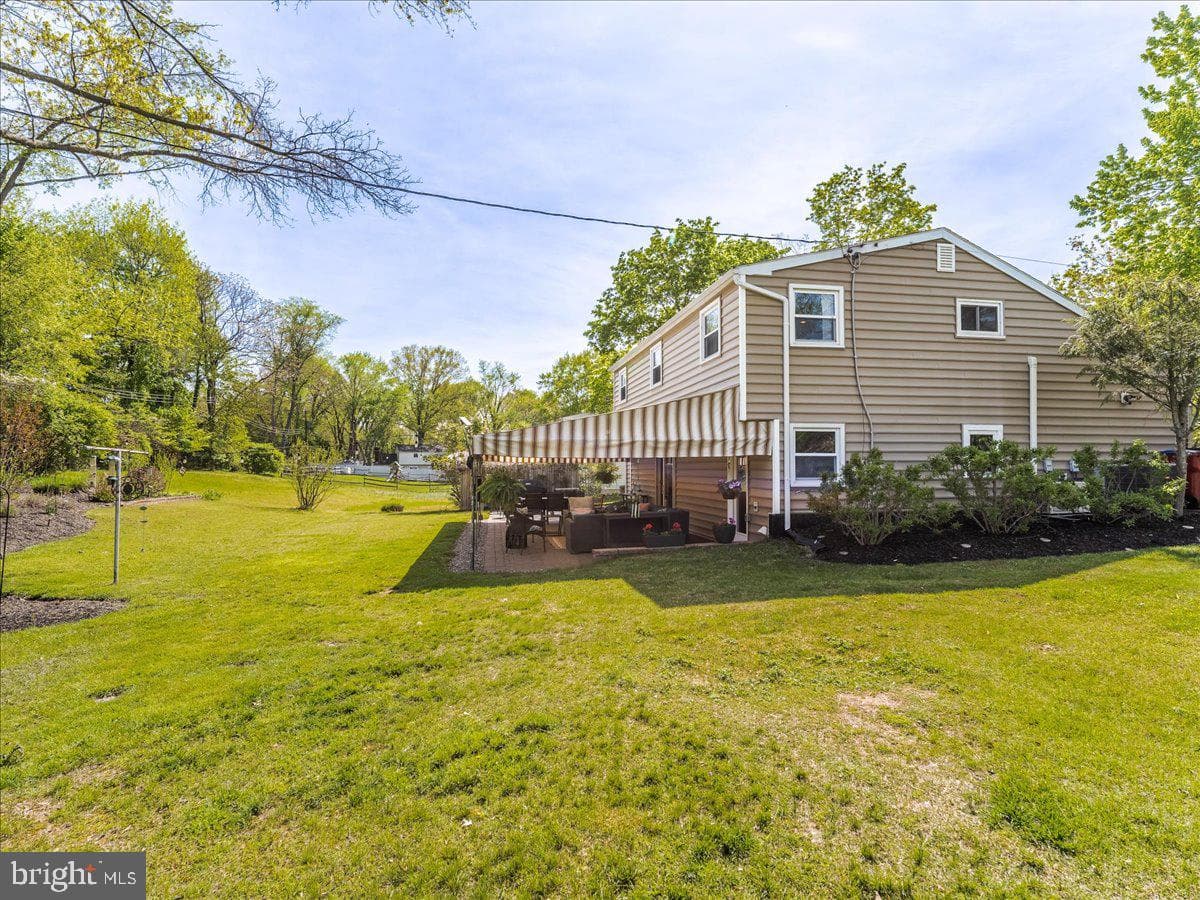 2737 Lantern Lane photo 37