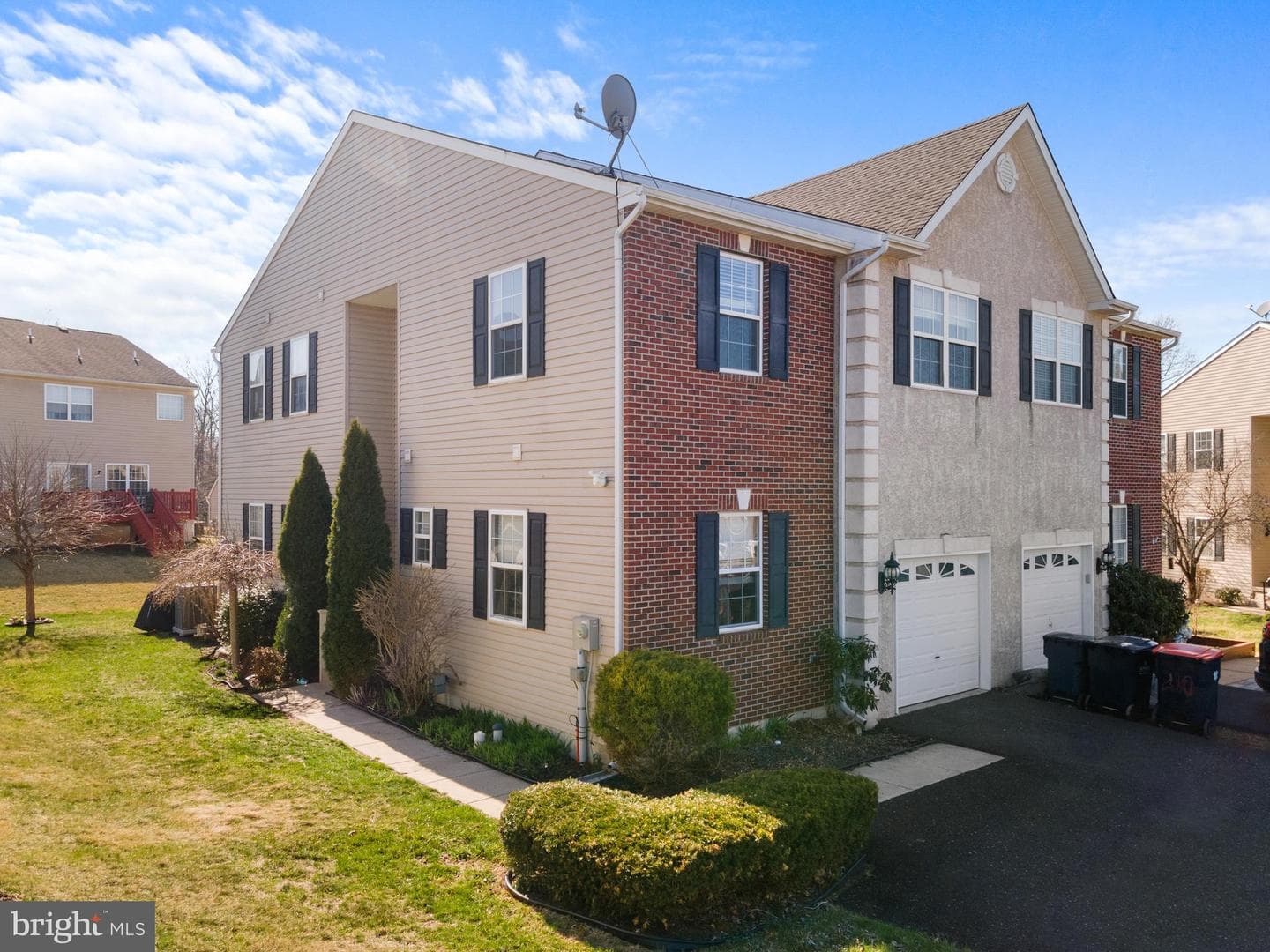 208 Clarkdale Lane photo 1