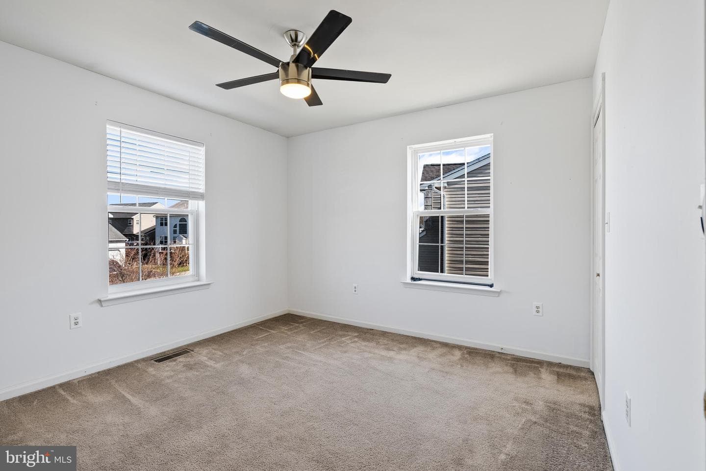 208 Clarkdale Lane photo 36