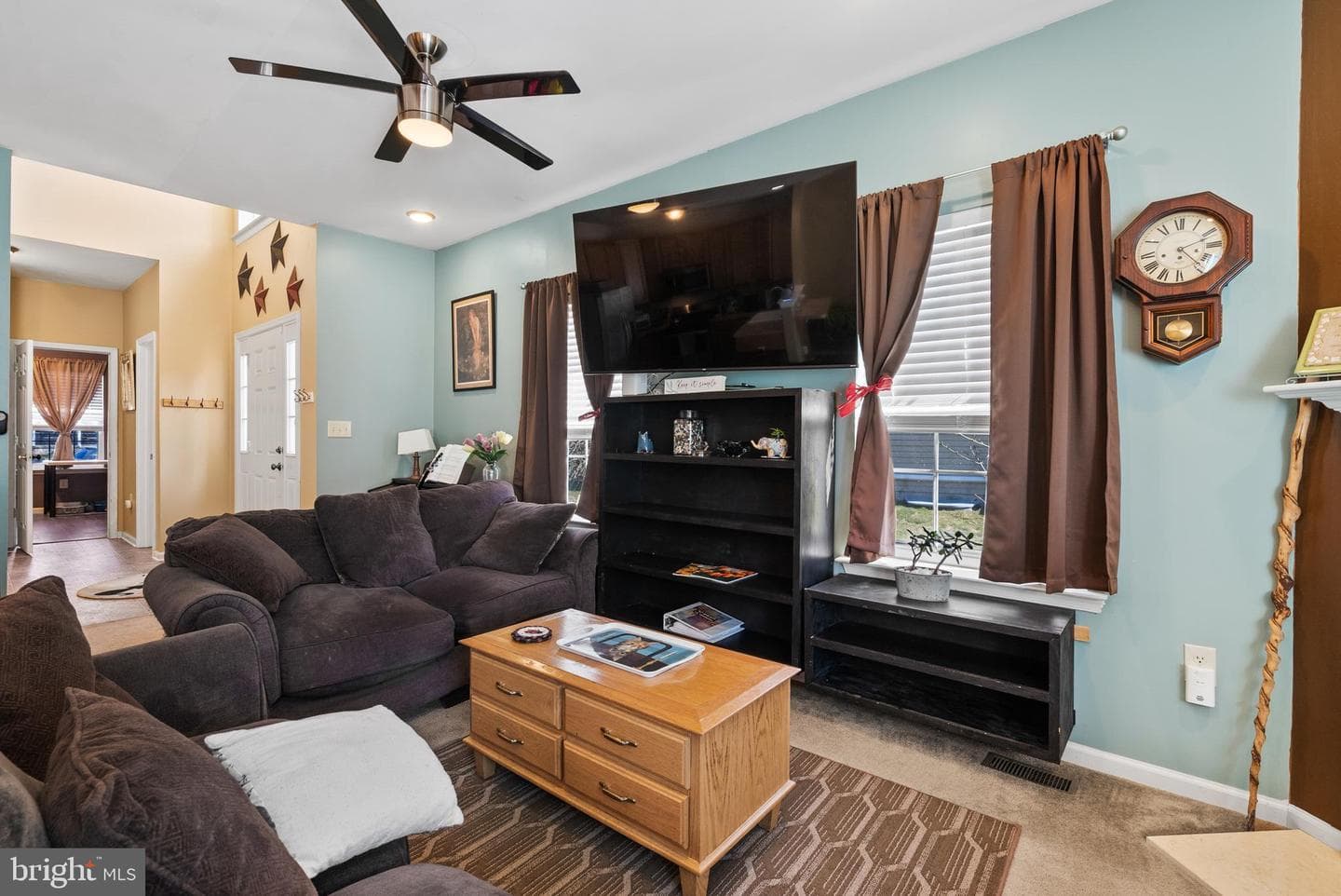 208 Clarkdale Lane photo 7