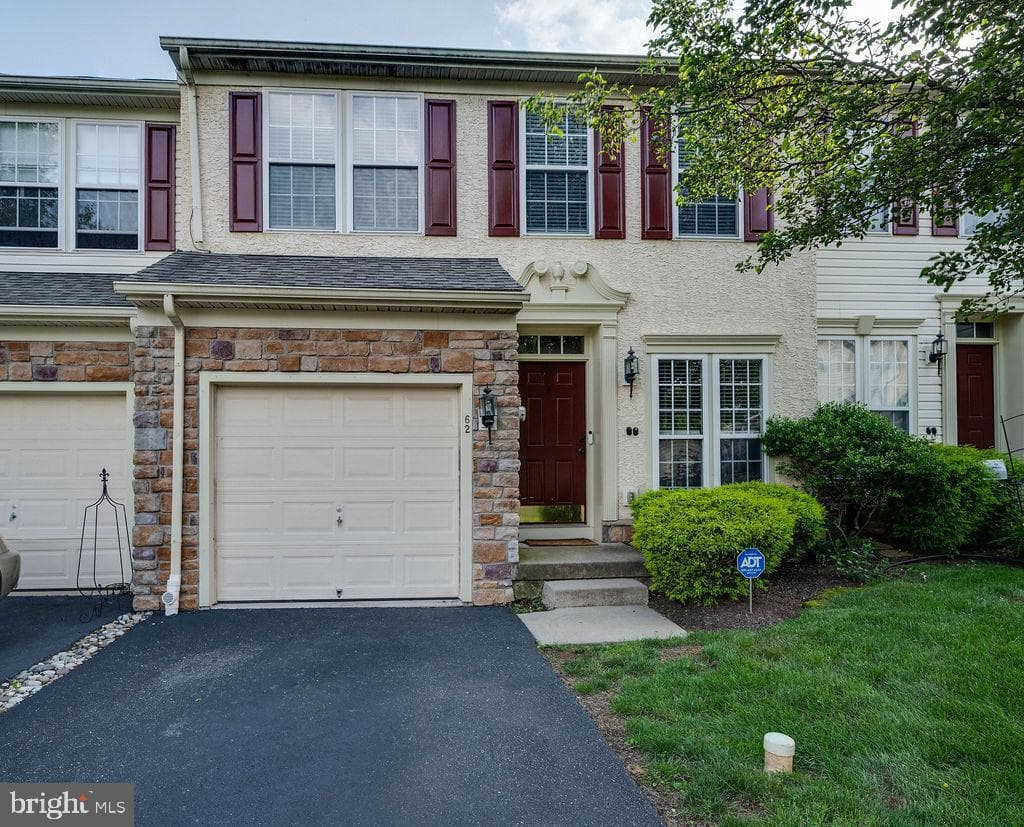 62 Brookview Lane photo 1