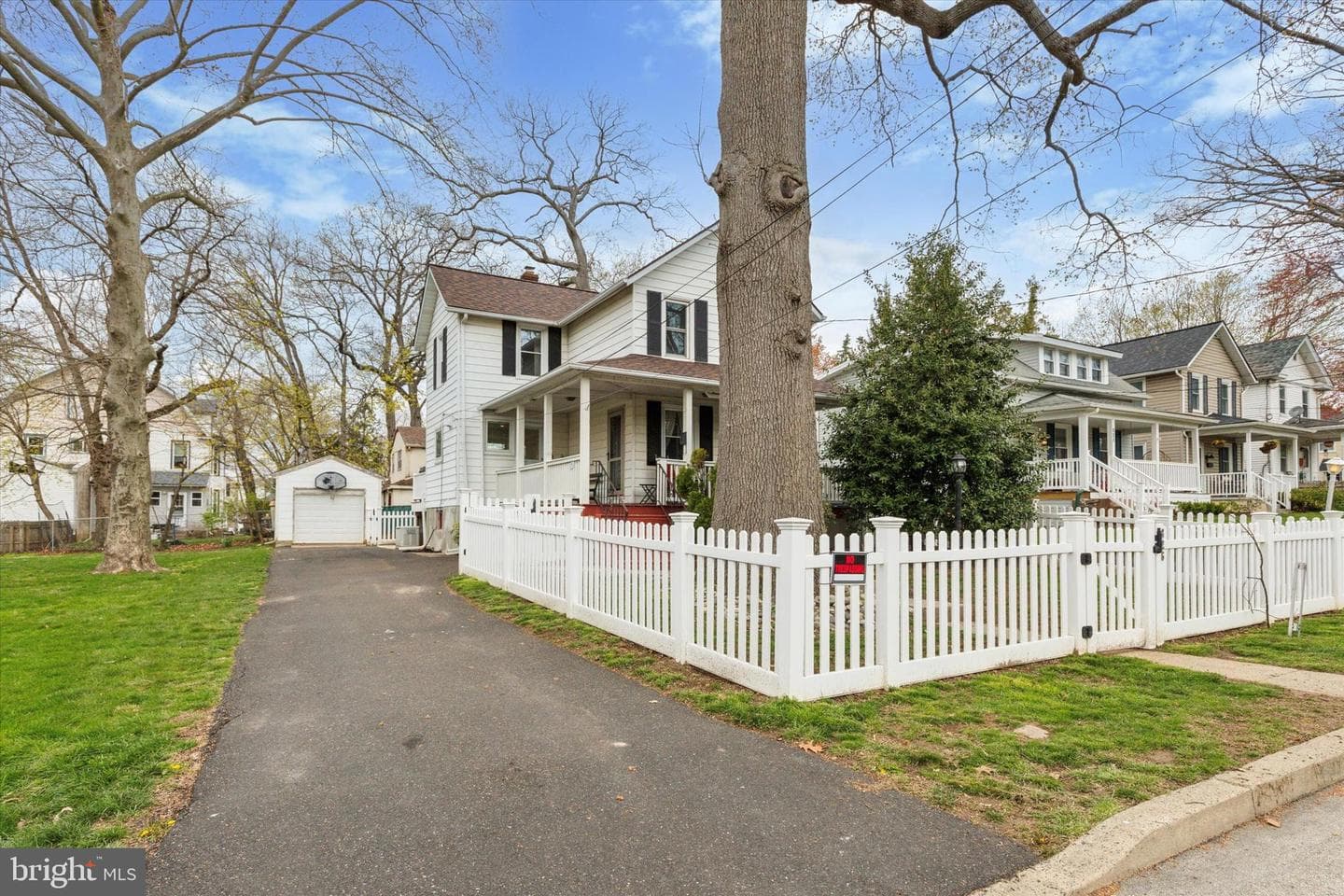 326 Maple Avenue photo 3