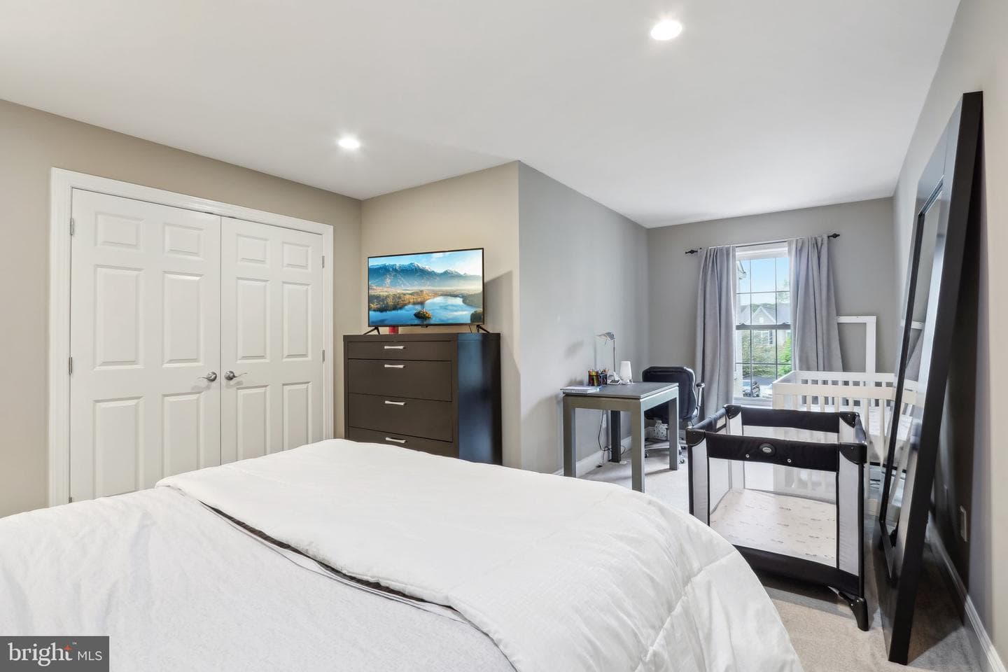 117 Carriage Court photo 25
